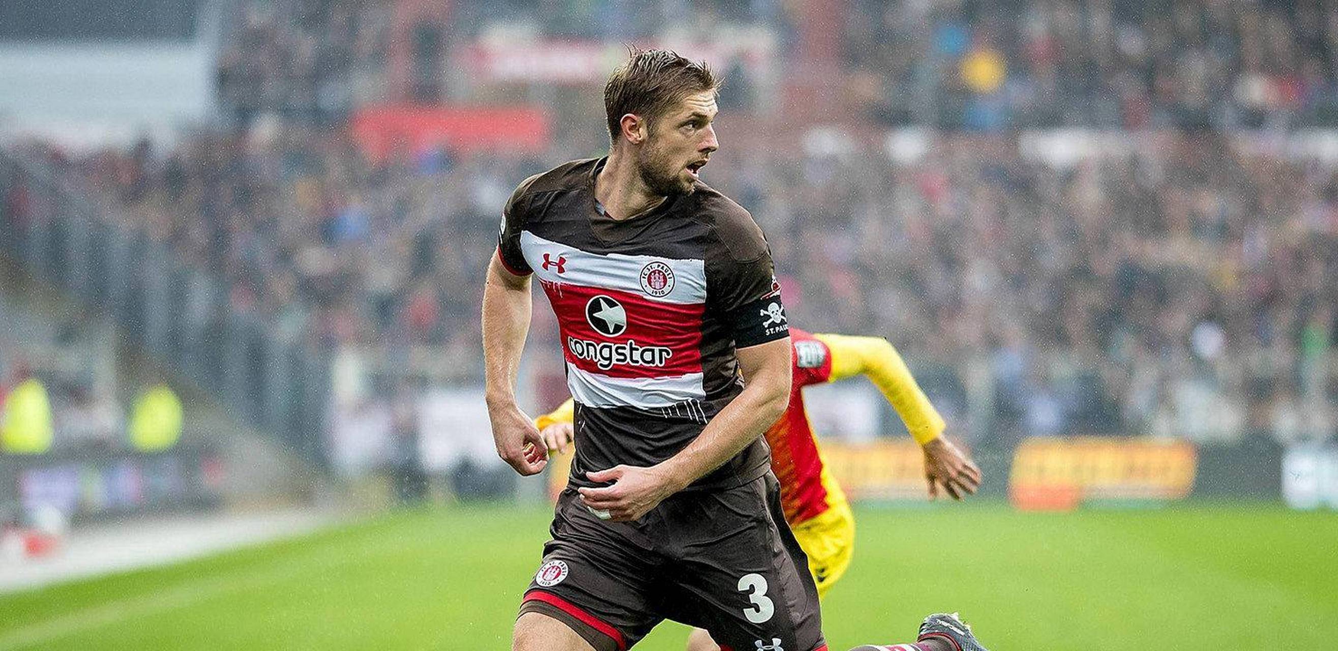 包含霍芬海姆客场逆转科隆取得关键胜利的词条