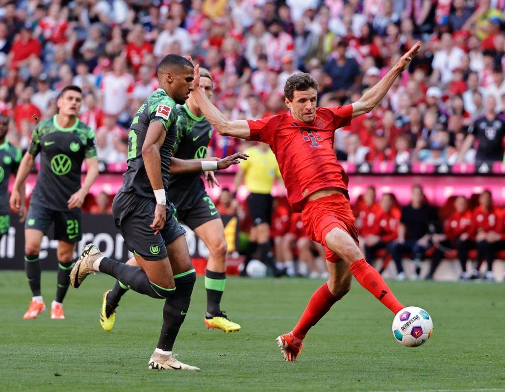 沃尔夫斯堡客场大胜，继续追赶领头的球队的简单介绍