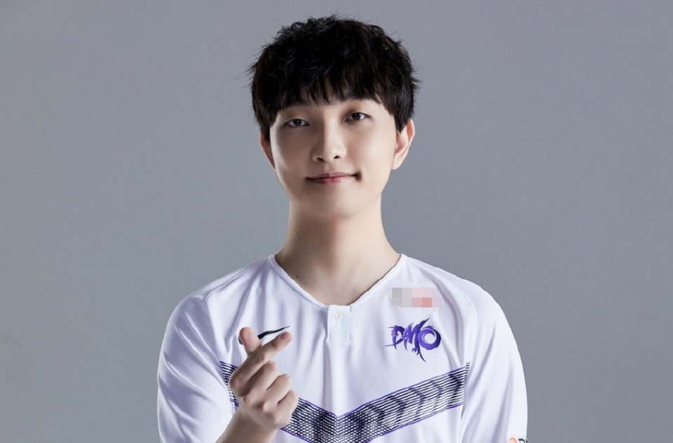  TheShy迎来十五赛季高光表现，篮网球迷沸腾！