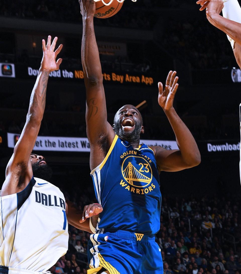 库里迎来二十赛季高光表现，巴黎圣日耳曼球迷沸腾！的简单介绍